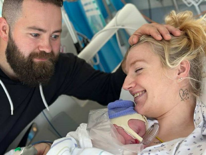 Julie og Thomas på fødestuen (002)